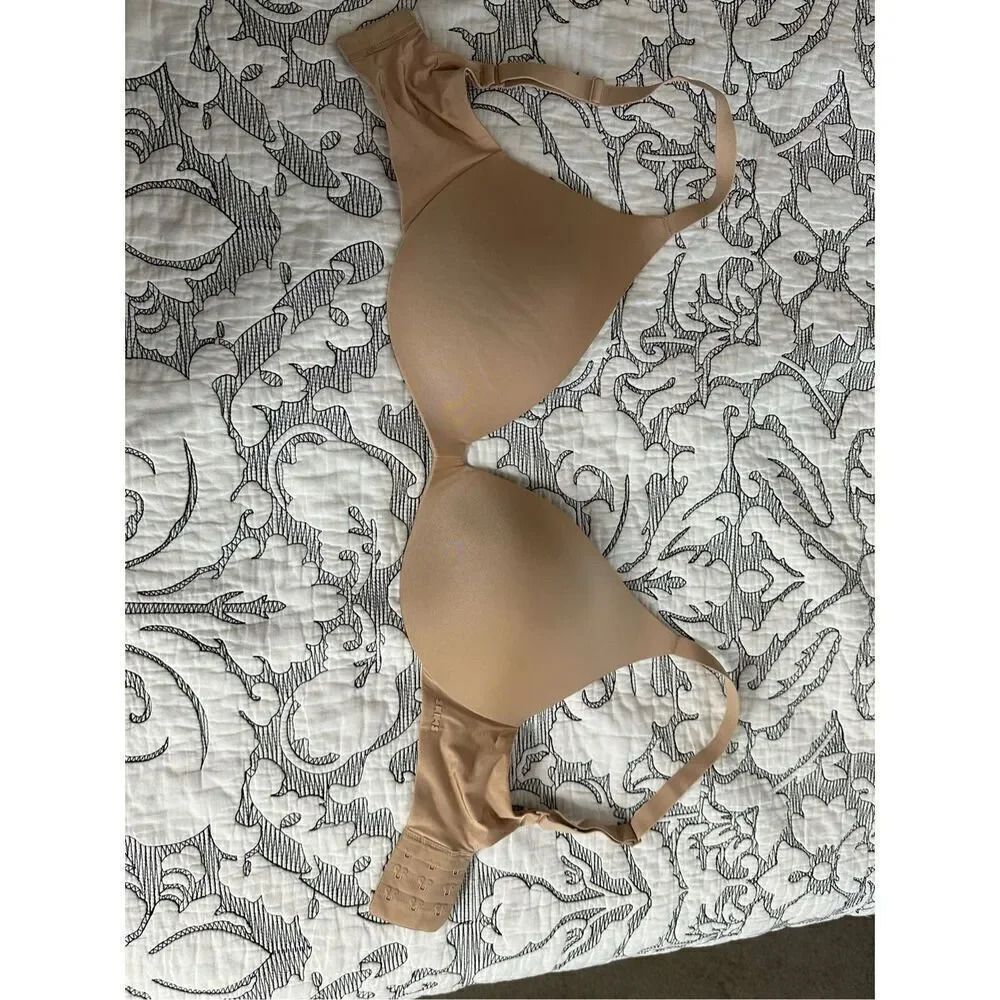 Skims‎ Bra - Picture 2 of 5
